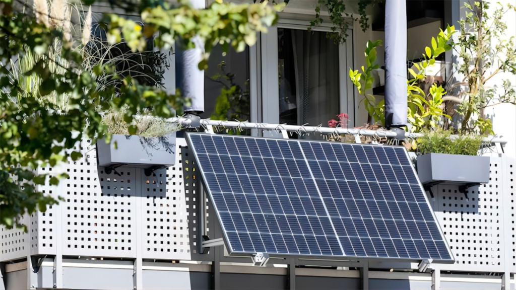 How Does a Balcony Solar System Work?